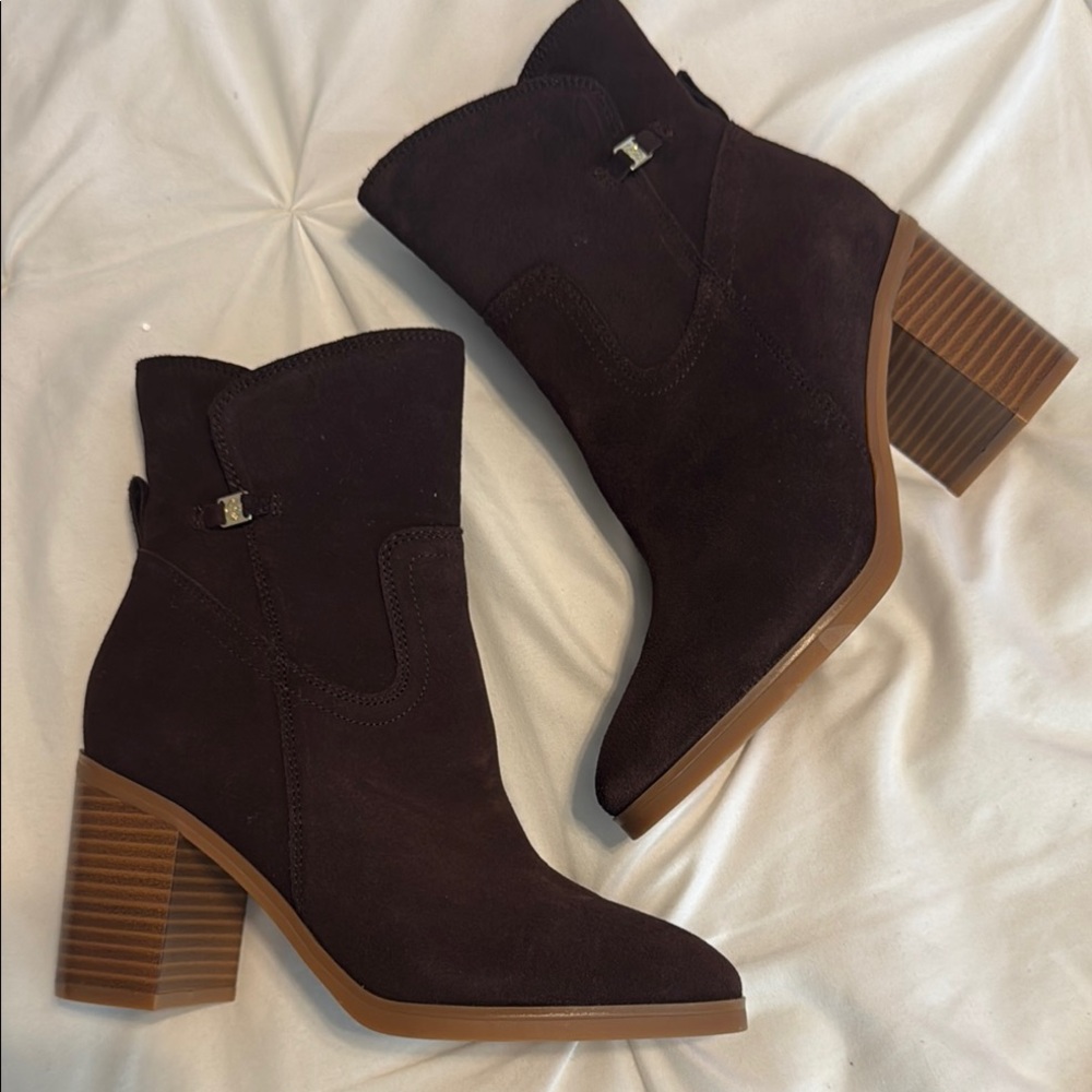Giani Bernini Brown Heeled Boots with Western Charm